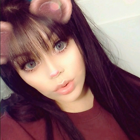 Meet your Posher, Bianca - Picture 1 of 1